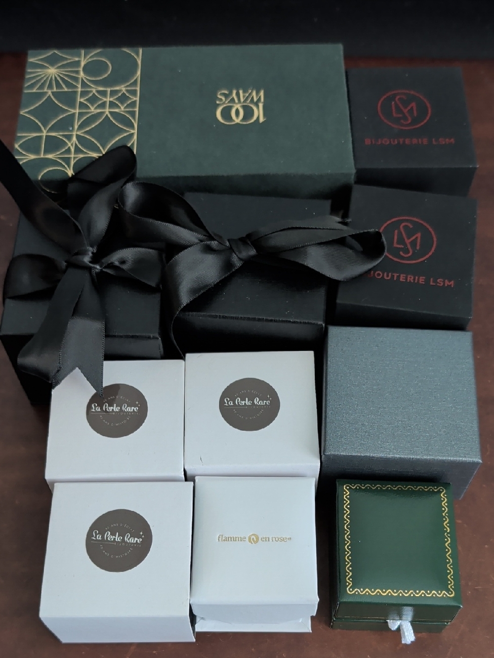 12 Assorted Rings Jewellery Boxes Set